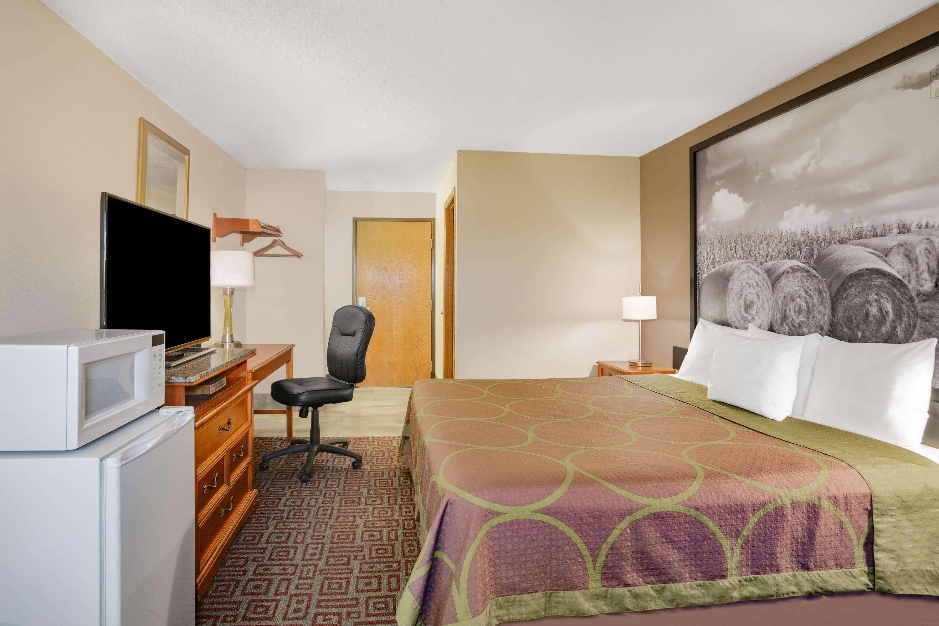Super 8 By Wyndham Fort Madison Bagian luar foto