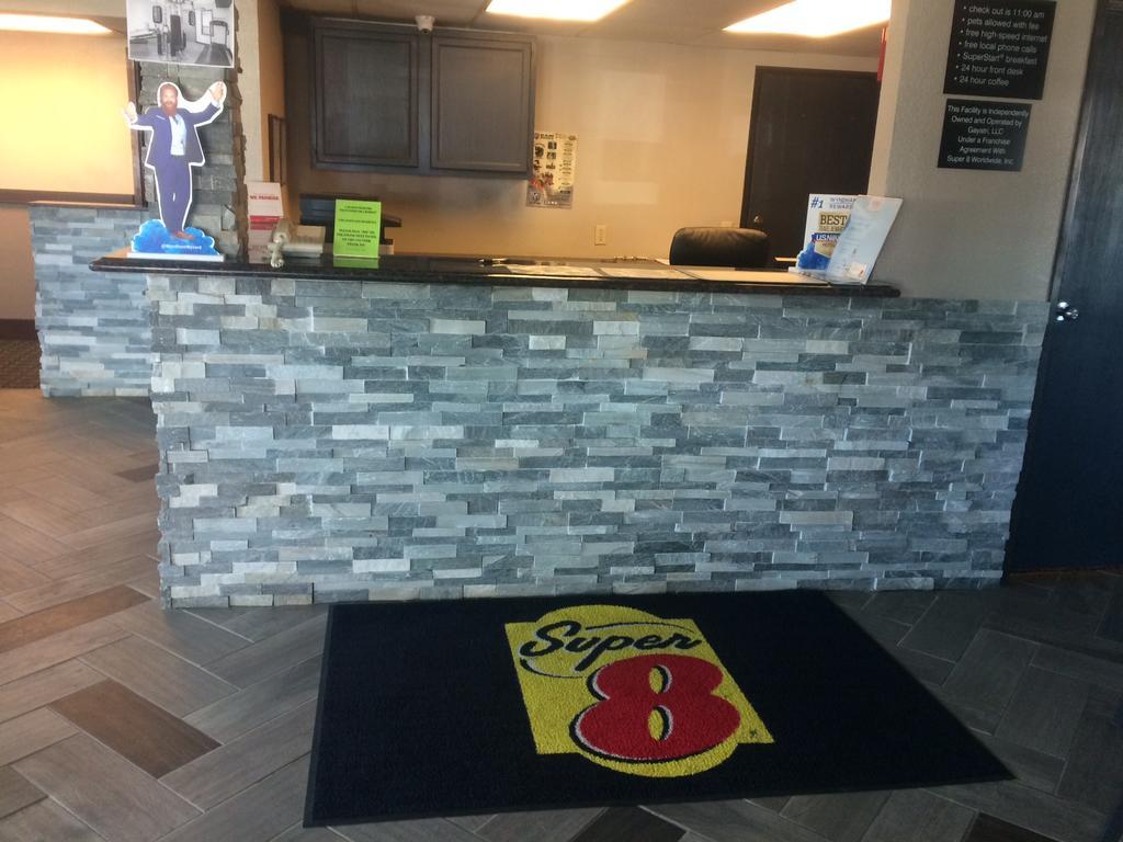 Super 8 By Wyndham Fort Madison Bagian luar foto